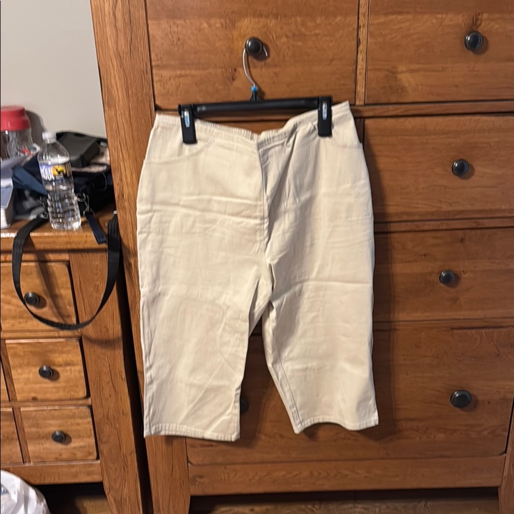 Beige capri pants